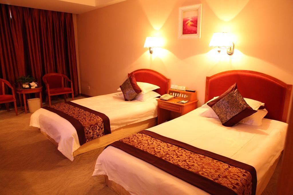 هيزي Tianhong Hotel الغرفة الصورة
